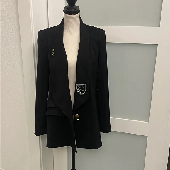 Elegant Black Blazer with Emblem - Picture 1 of 5